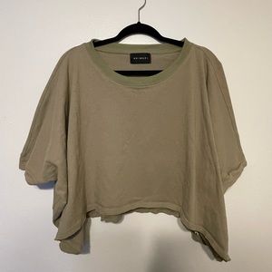 Women’s shirt, size medium